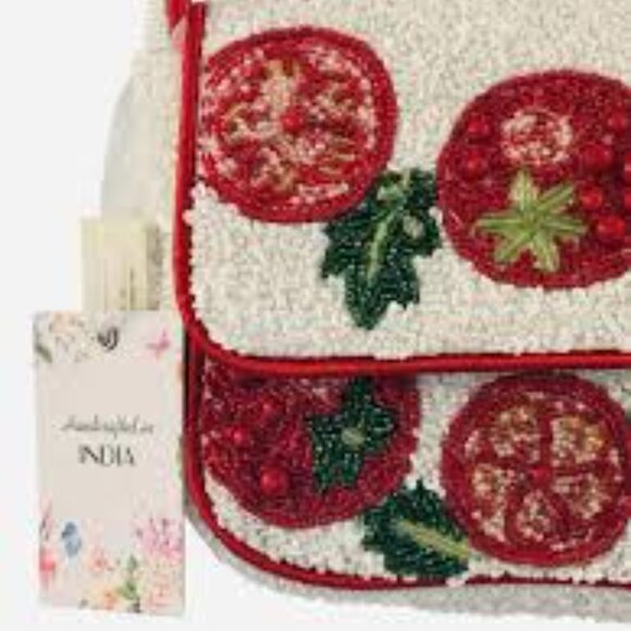 Viral Tik Tok Beaded tomato white red Handmade in India purse bag - Picture 8 of 9